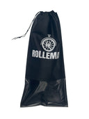 BlackEssenceSlides: Zwarte slippers met ROLLEMAN wiel en herhaald ROLLEMAN patroon