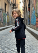 Pino Trendy Kinder Hoodie - Zwart met Rood Accenten